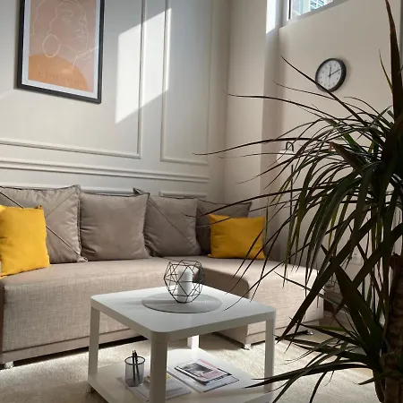 Tema Apartment