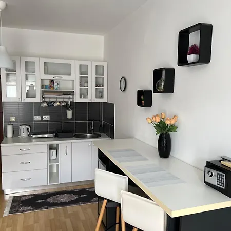 Apartment Tema