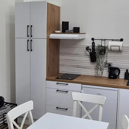 Apartment Tema *