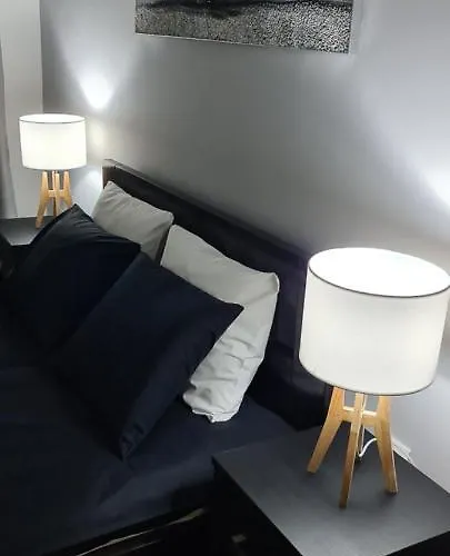 Tema アパート ソンボル